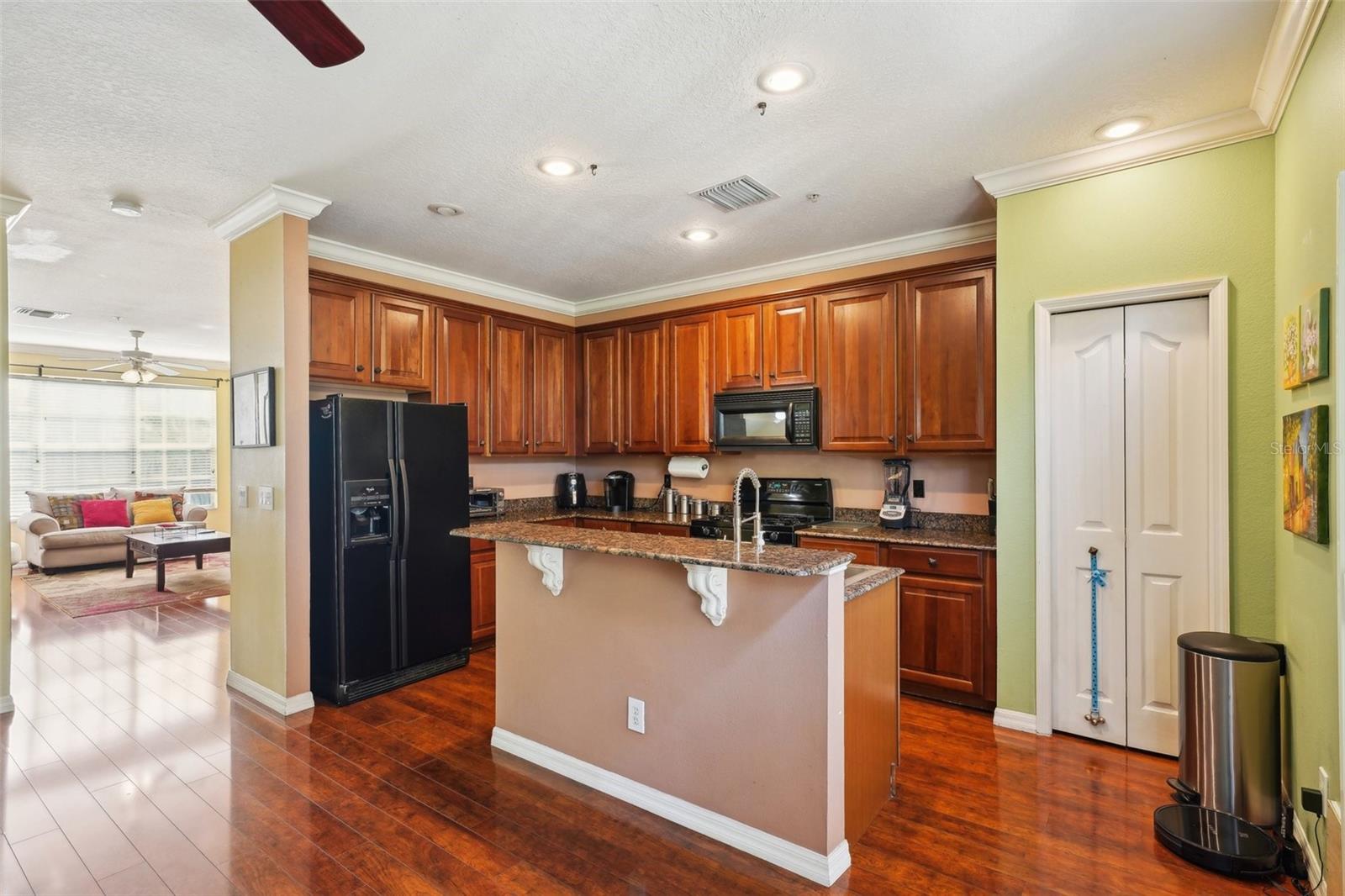 Image 16 of 76 For 2947 Bayshore Pointe Drive