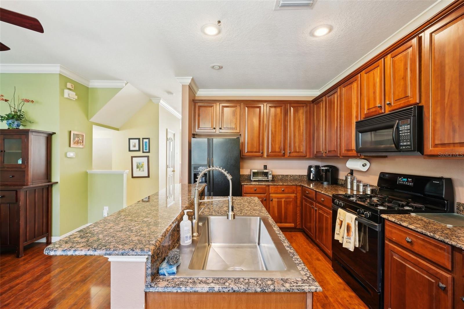 Image 18 of 76 For 2947 Bayshore Pointe Drive