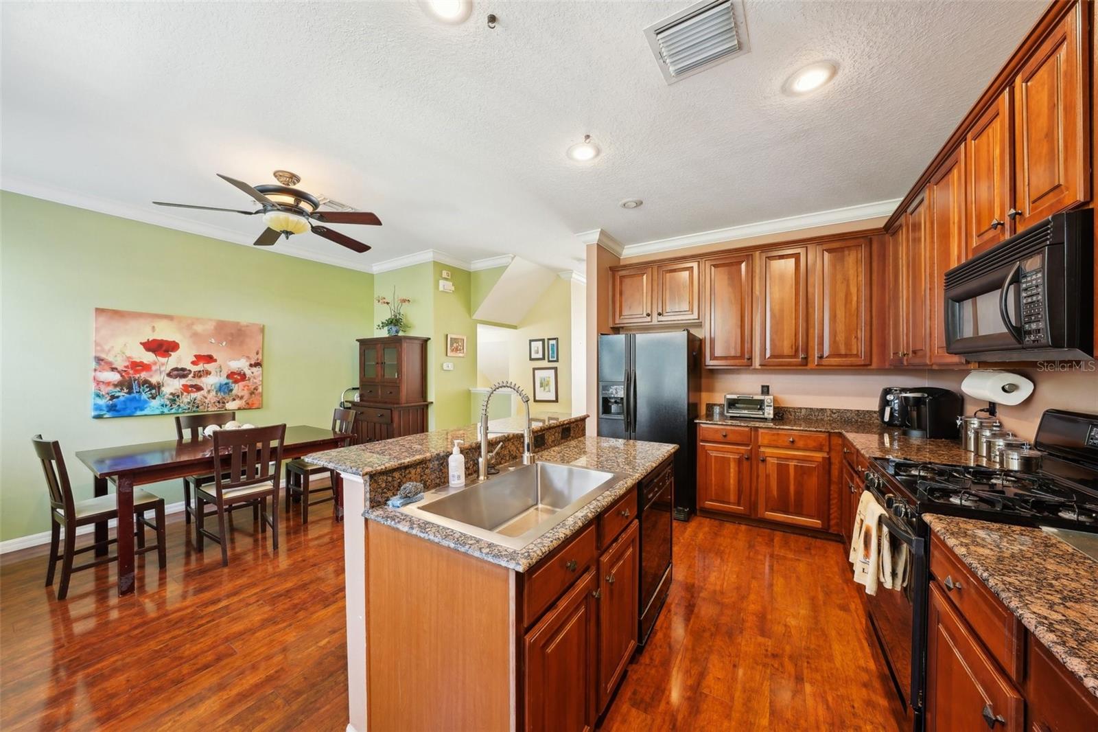 Image 19 of 76 For 2947 Bayshore Pointe Drive
