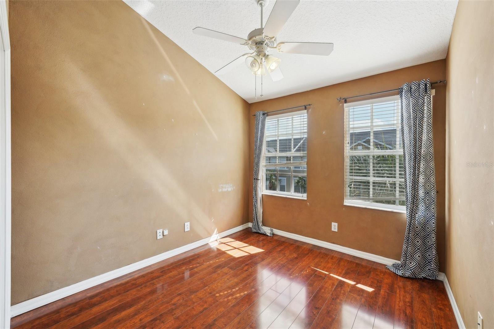 Image 31 of 76 For 2947 Bayshore Pointe Drive