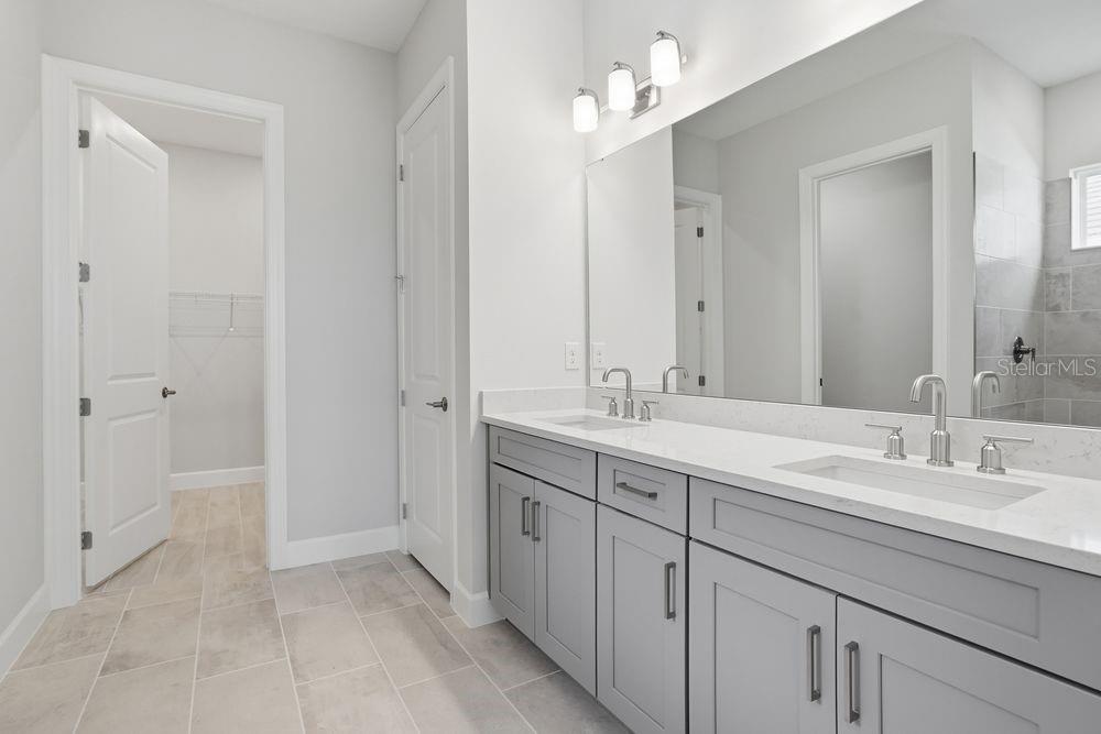 Image 20 of 58 For 13705 Iona Avenue