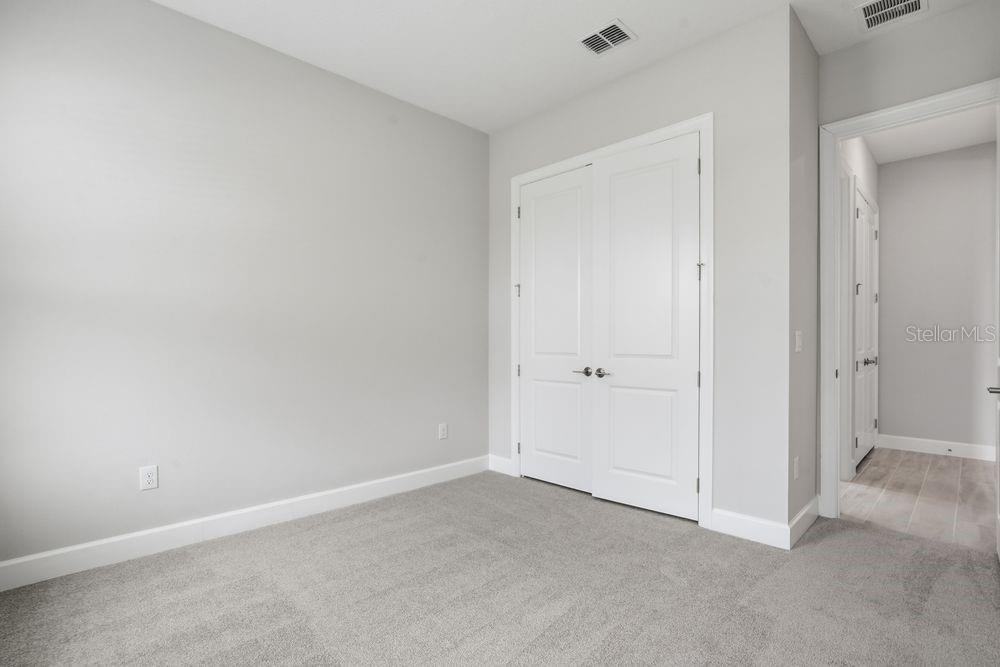 Image 23 of 58 For 13705 Iona Avenue