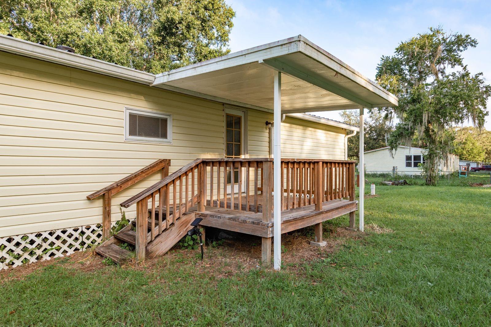 Listing photo id 24 for 6416 Candlewood Drive
