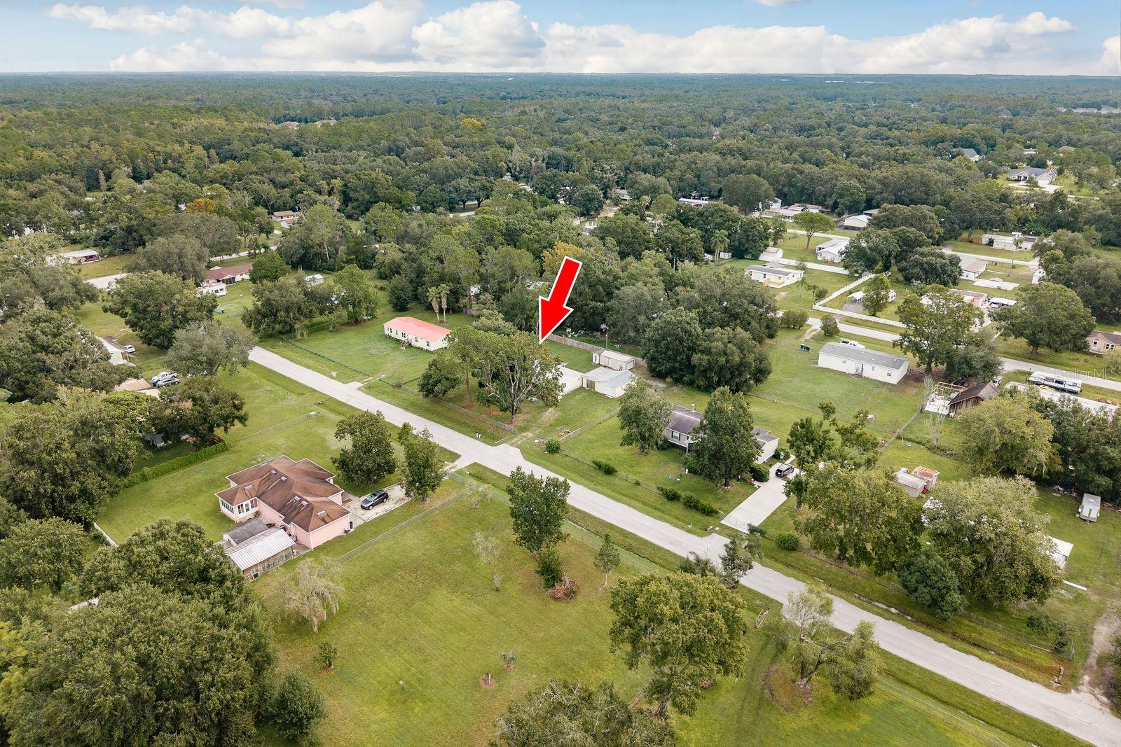 Listing photo id 37 for 6416 Candlewood Drive