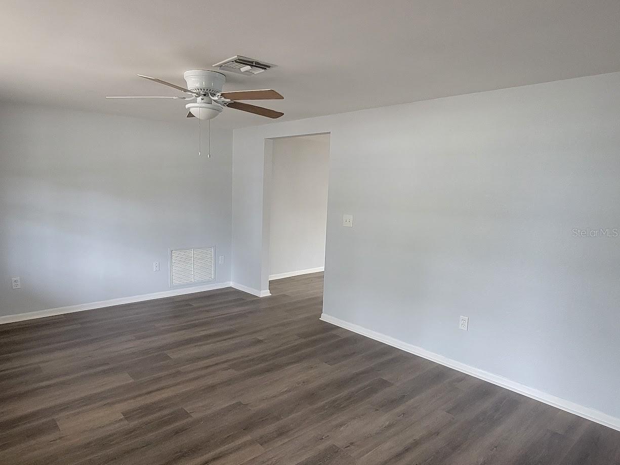 Image 4 of 16 For 7226 Magnolia Valley Drive