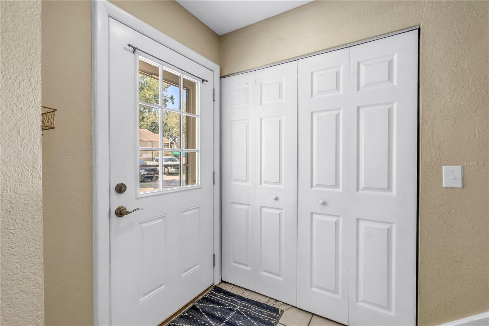 Image 14 of 43 For 6905 Lake Place Court