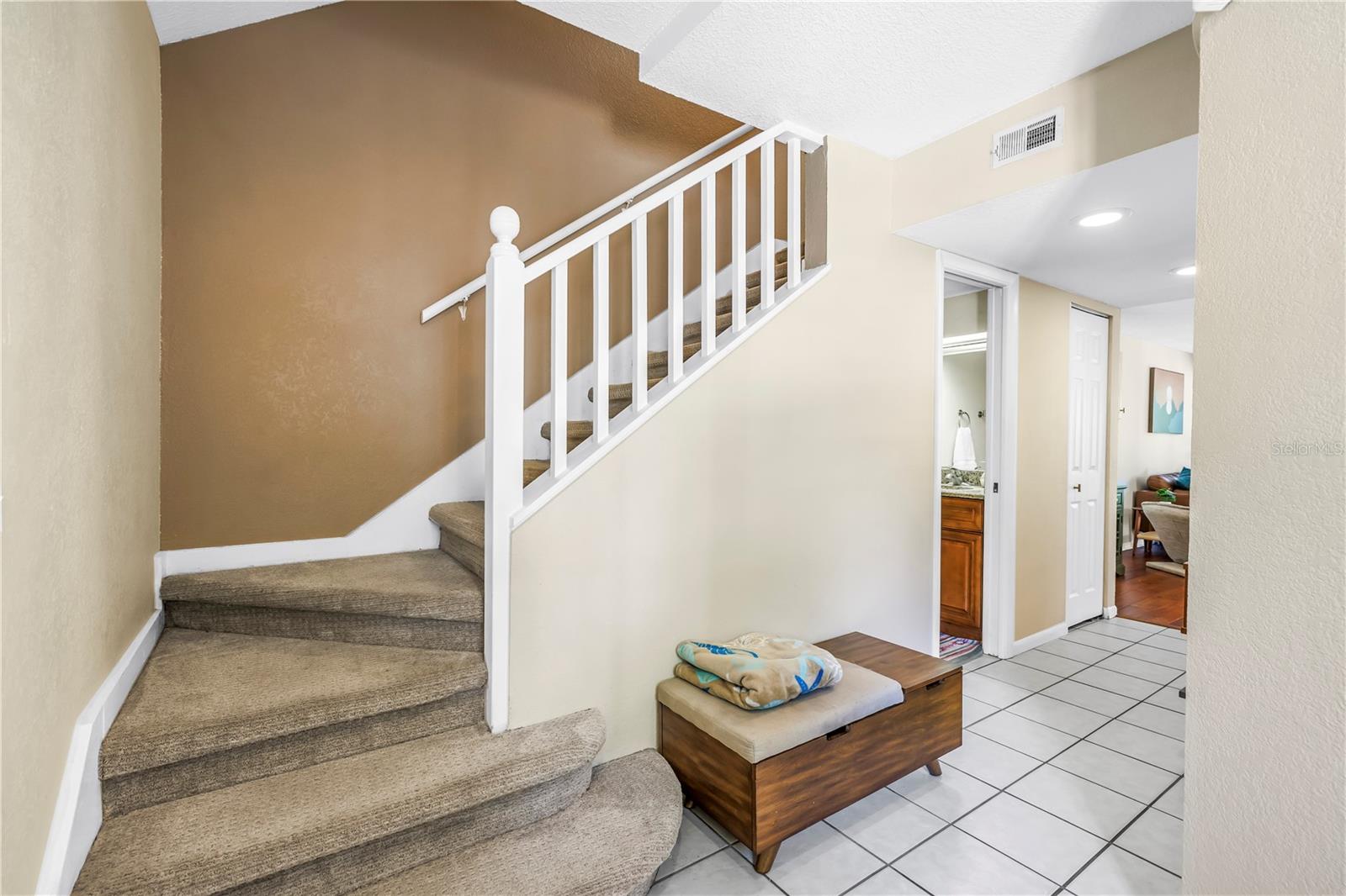 Image 15 of 43 For 6905 Lake Place Court