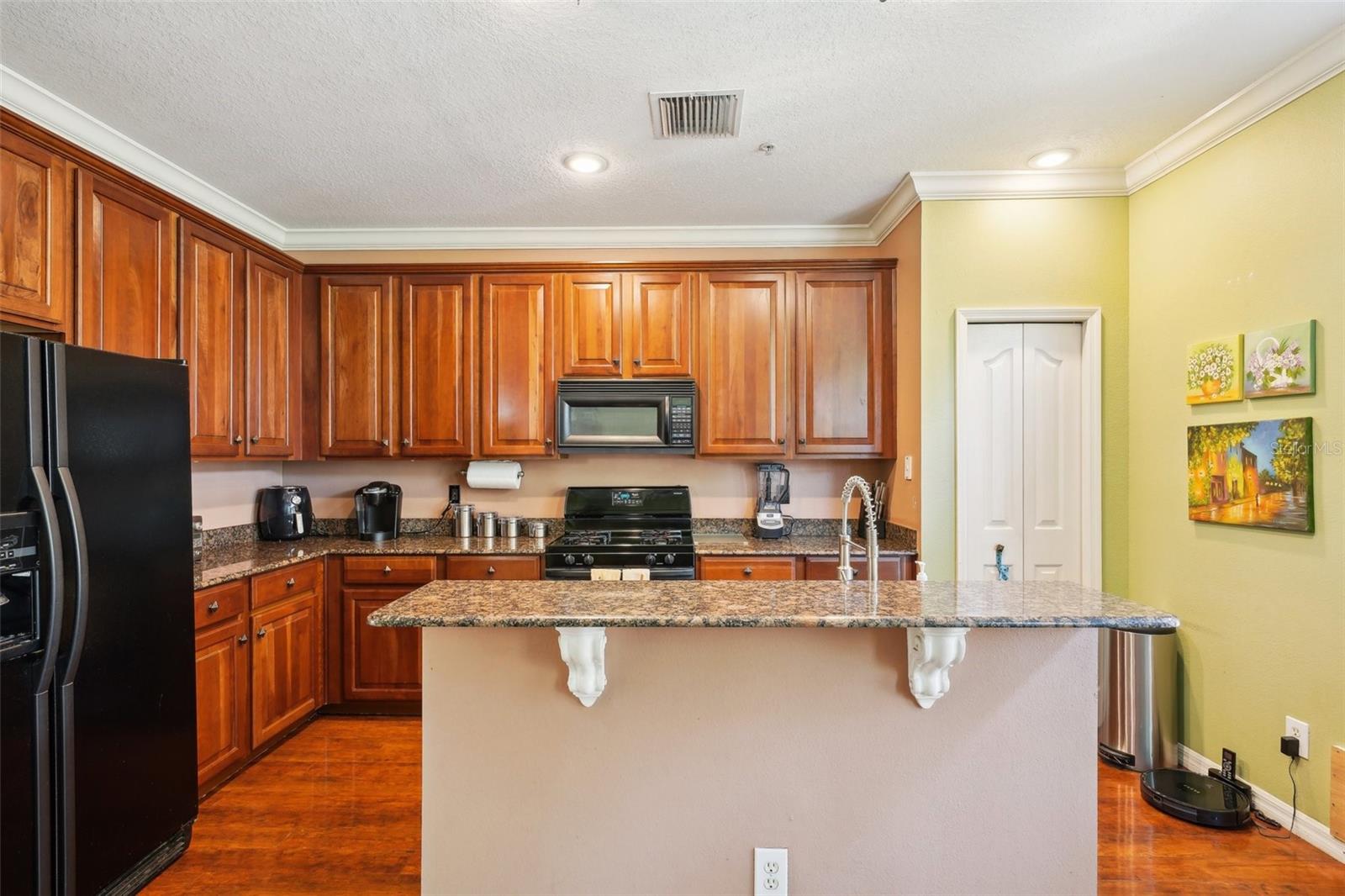 Image 17 of 76 For 2947 Bayshore Pointe Drive