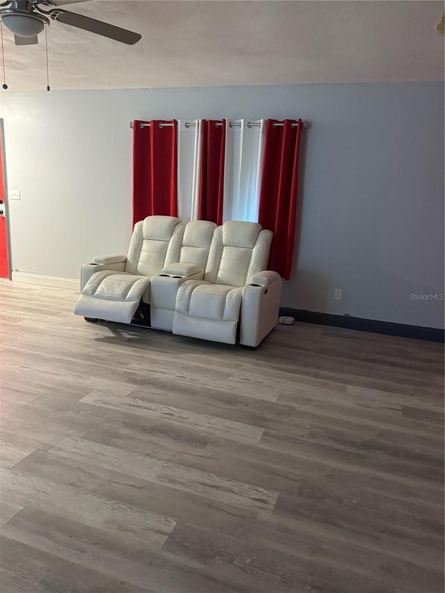 Image 7 of 11 For 5295 28th Street