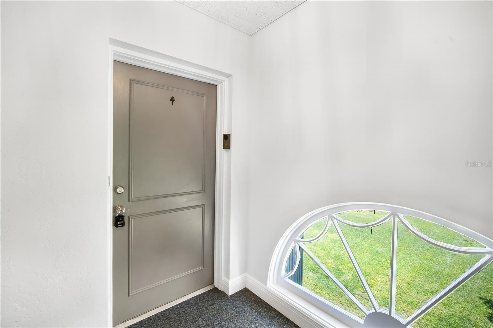 Image 7 of 23 For 1330 Snell Isle Boulevard Ne 4