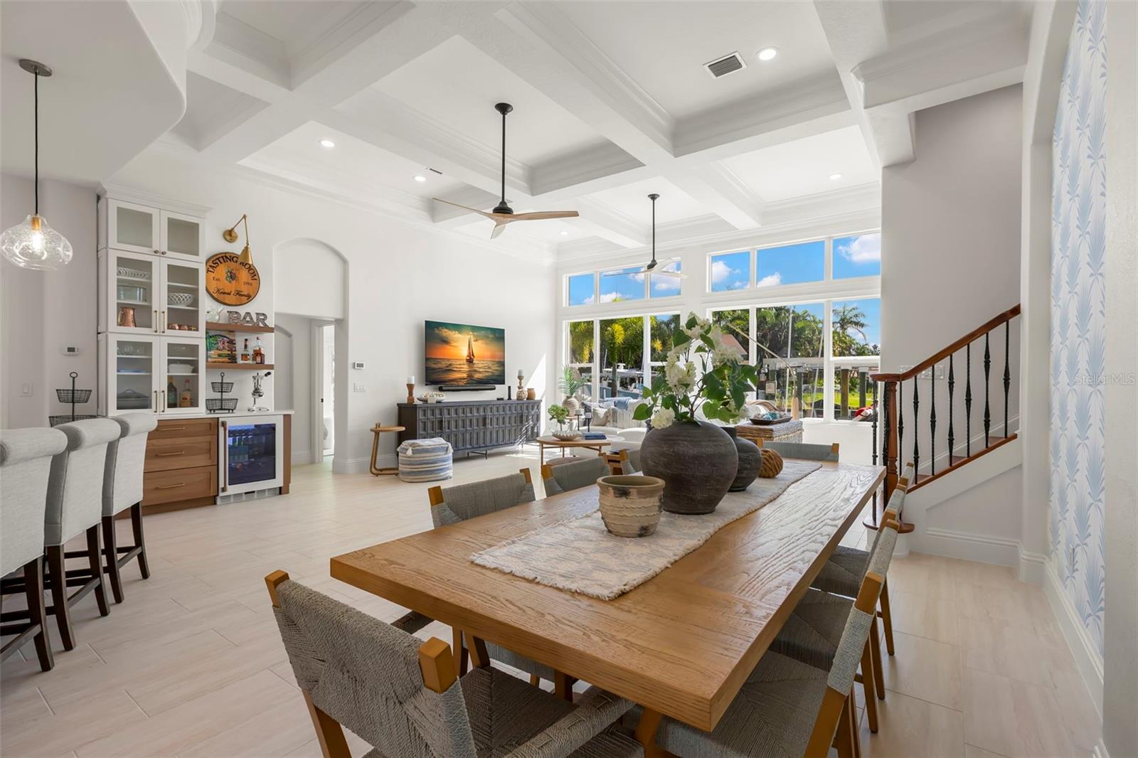 Listing photo id 15 for 2133 Harbor View Drive