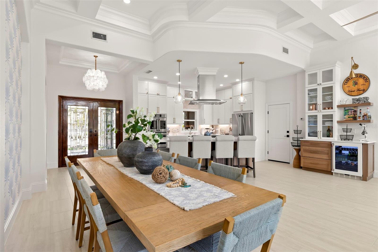 Listing photo id 16 for 2133 Harbor View Drive