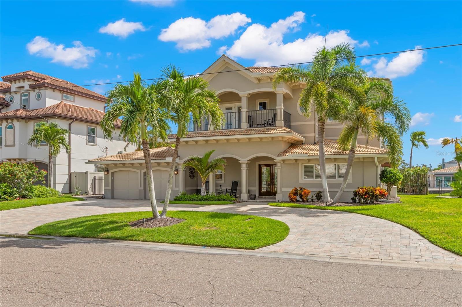 Listing photo id 0 for 2133 Harbor View Drive