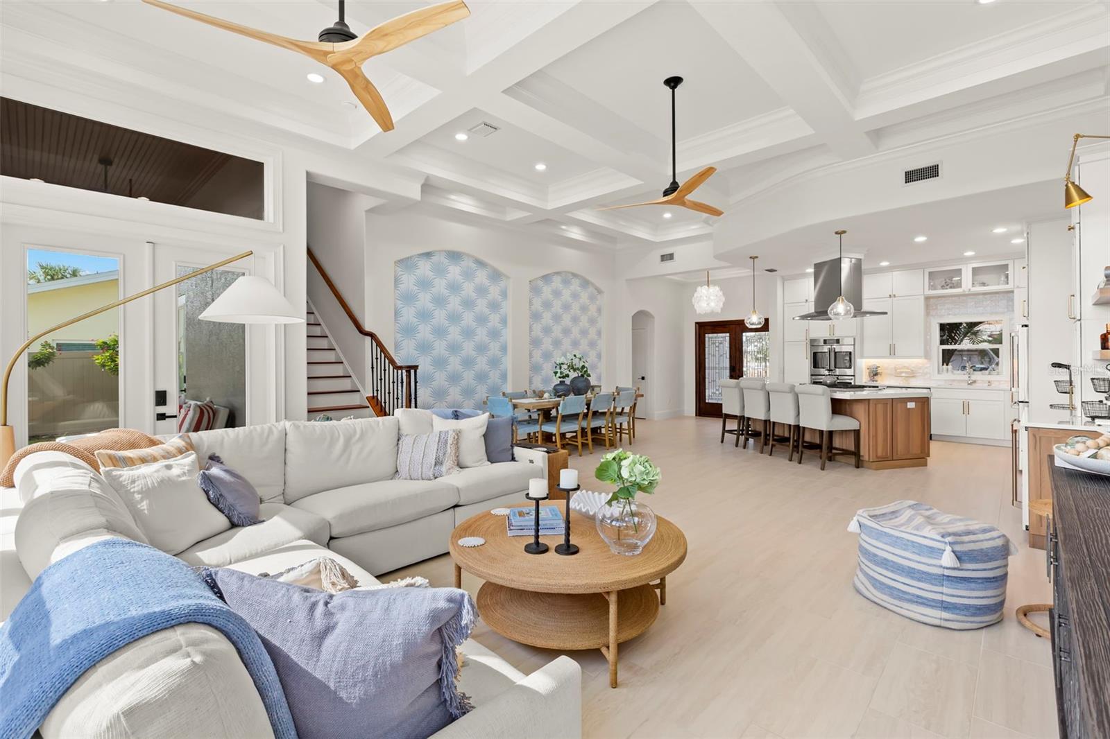 Listing photo id 19 for 2133 Harbor View Drive