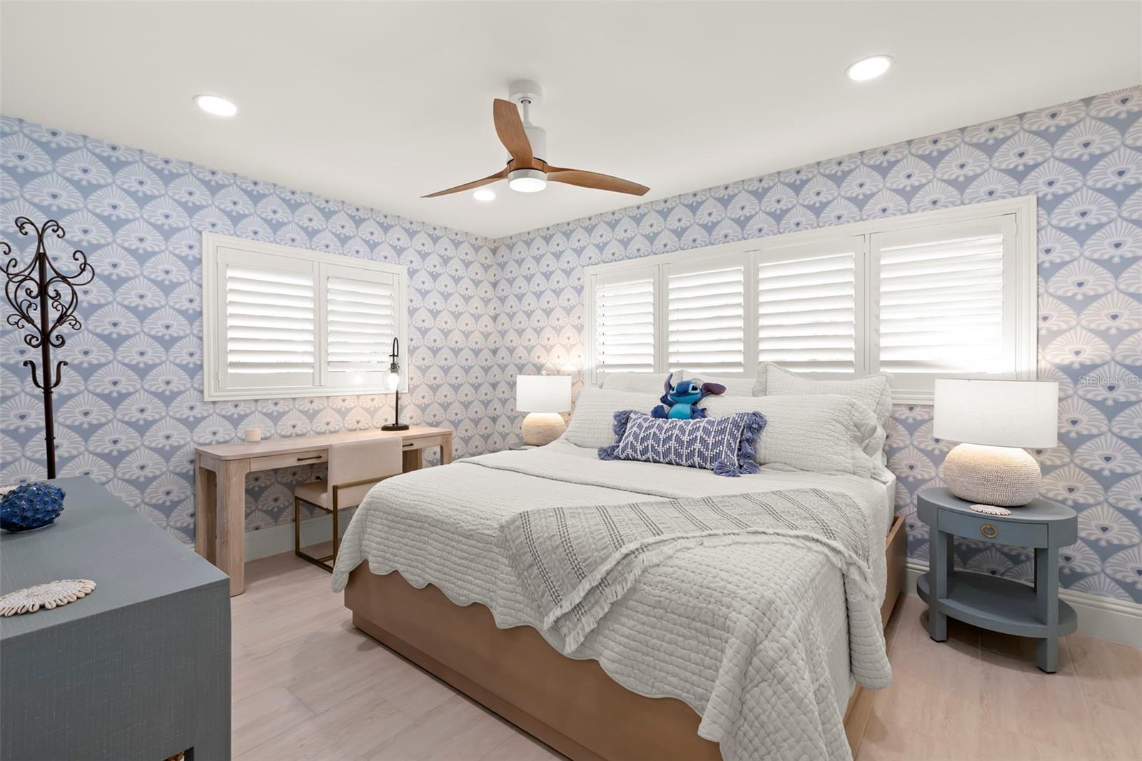 Listing photo id 27 for 2133 Harbor View Drive