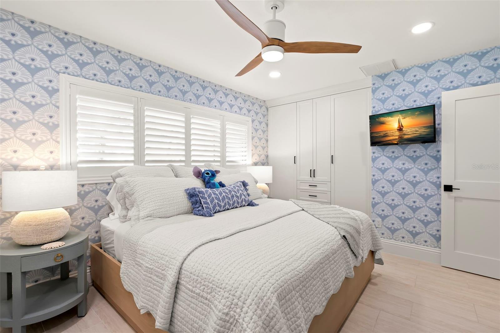 Listing photo id 28 for 2133 Harbor View Drive