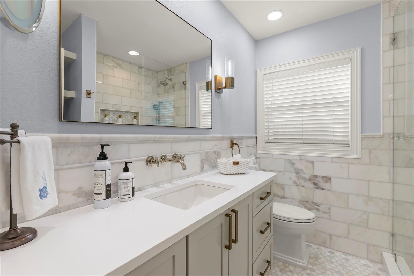 Listing photo id 29 for 2133 Harbor View Drive