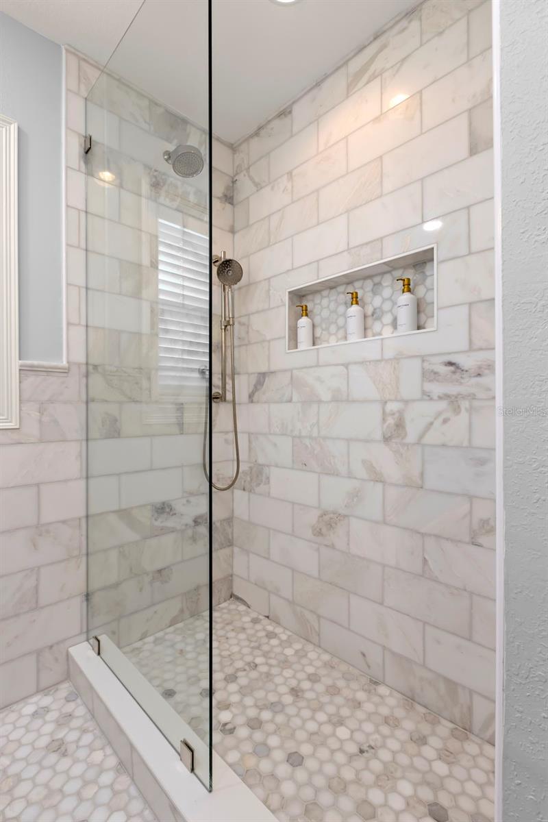Listing photo id 30 for 2133 Harbor View Drive