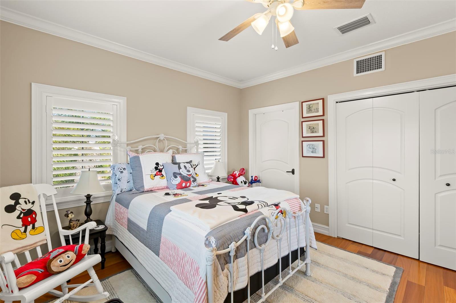 Listing photo id 45 for 2133 Harbor View Drive