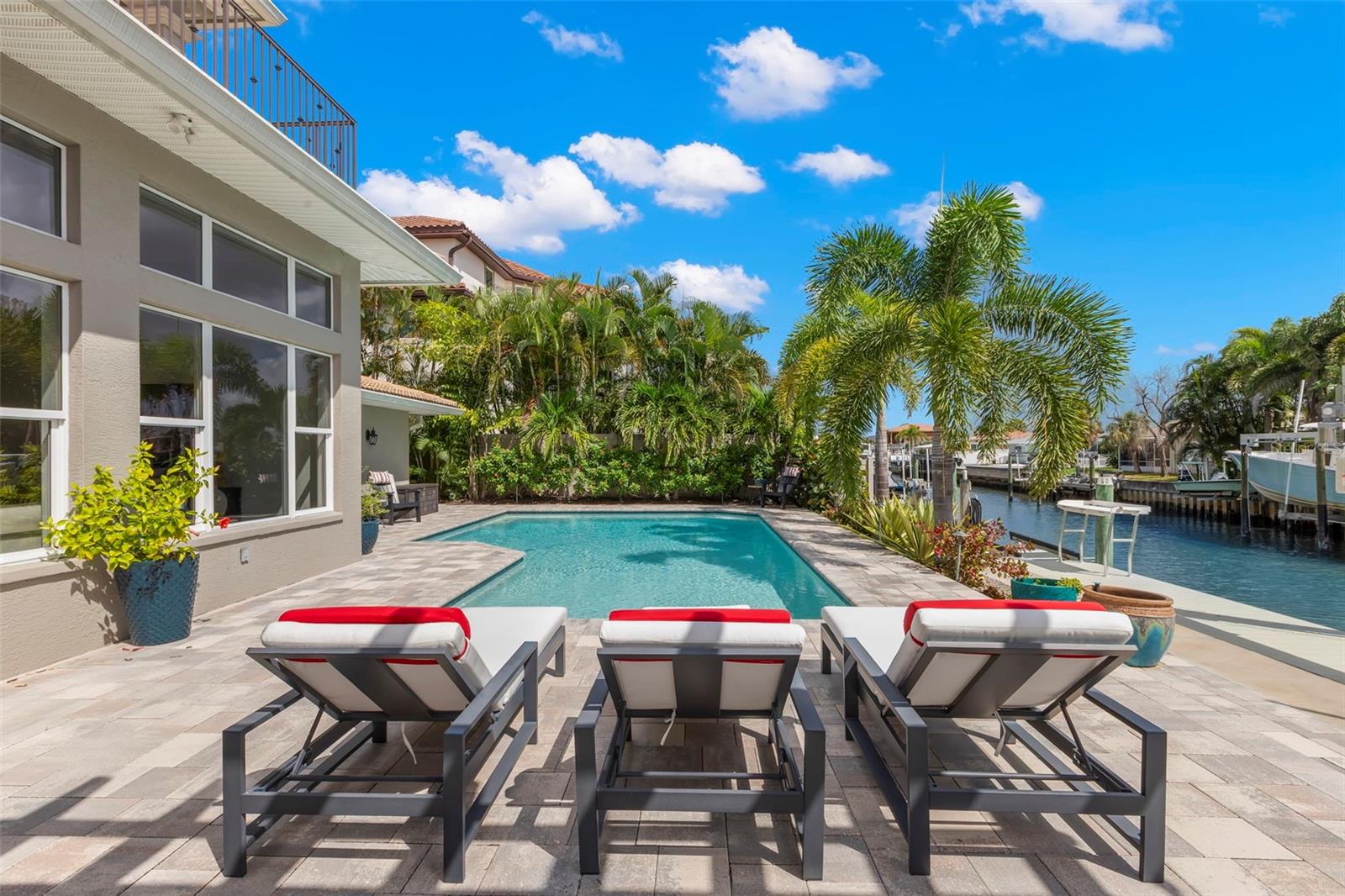 Listing photo id 46 for 2133 Harbor View Drive
