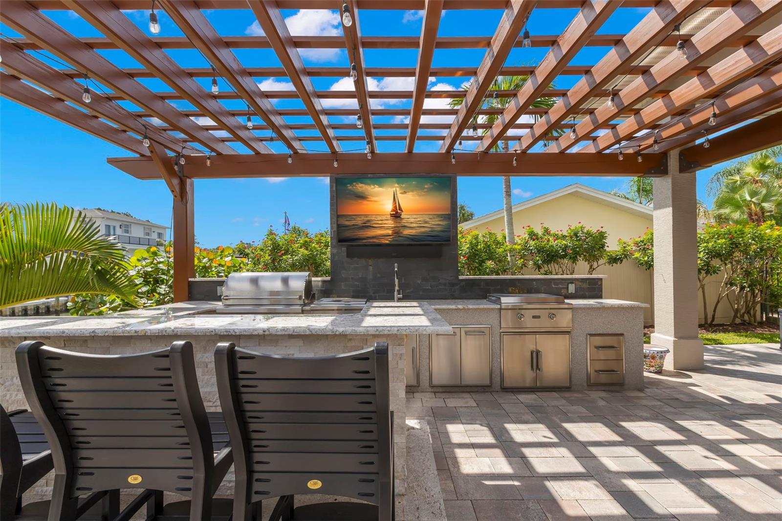 Listing photo id 57 for 2133 Harbor View Drive