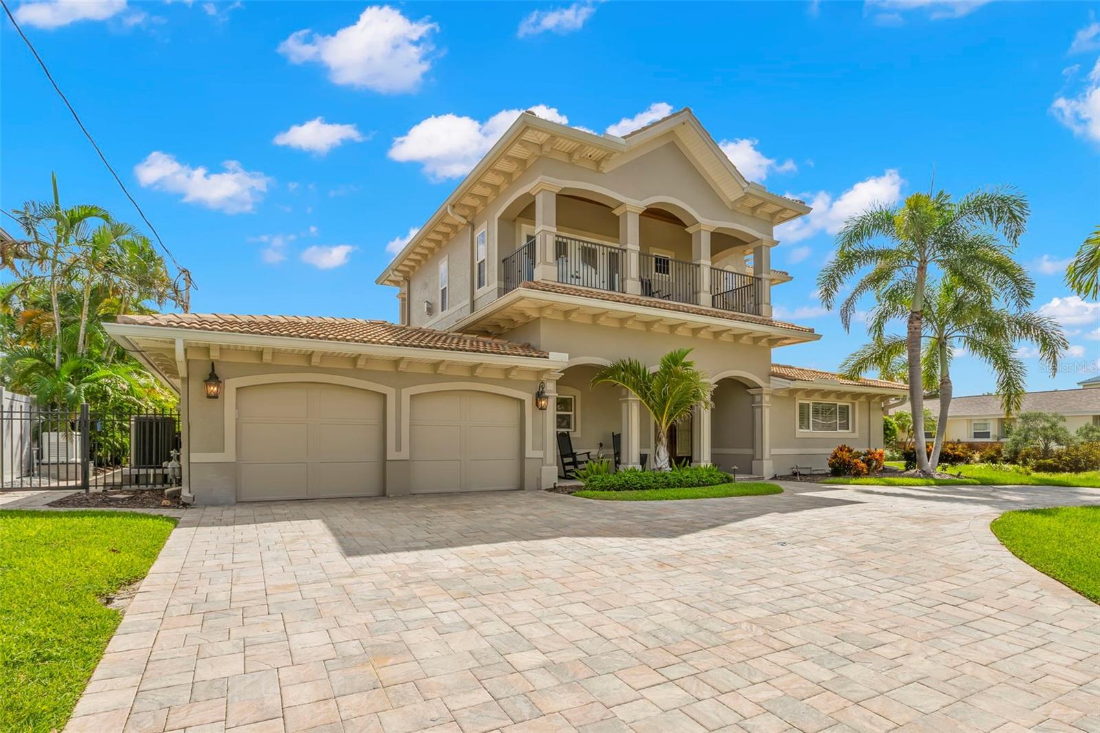 Listing photo id 4 for 2133 Harbor View Drive