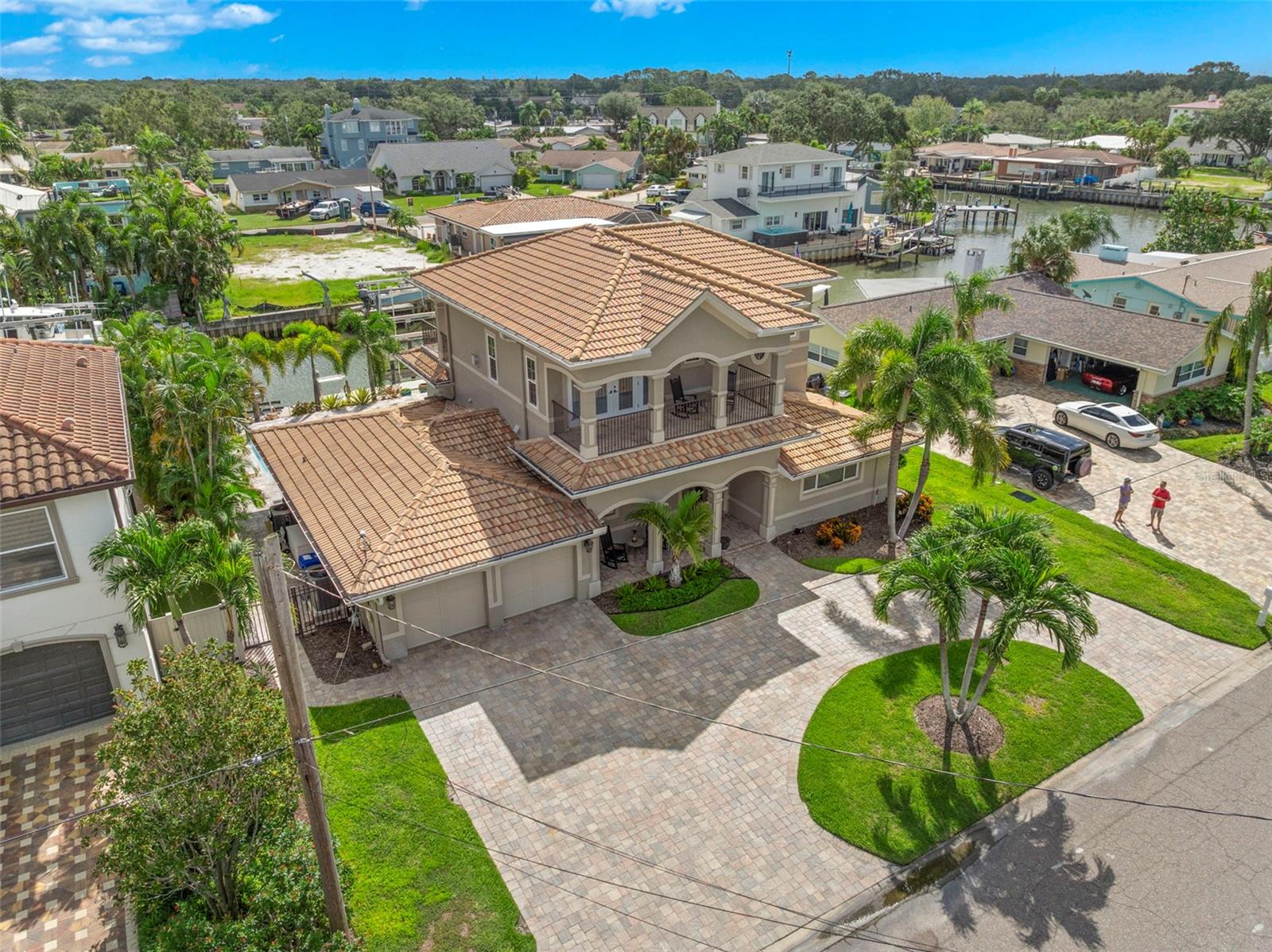 Listing photo id 65 for 2133 Harbor View Drive