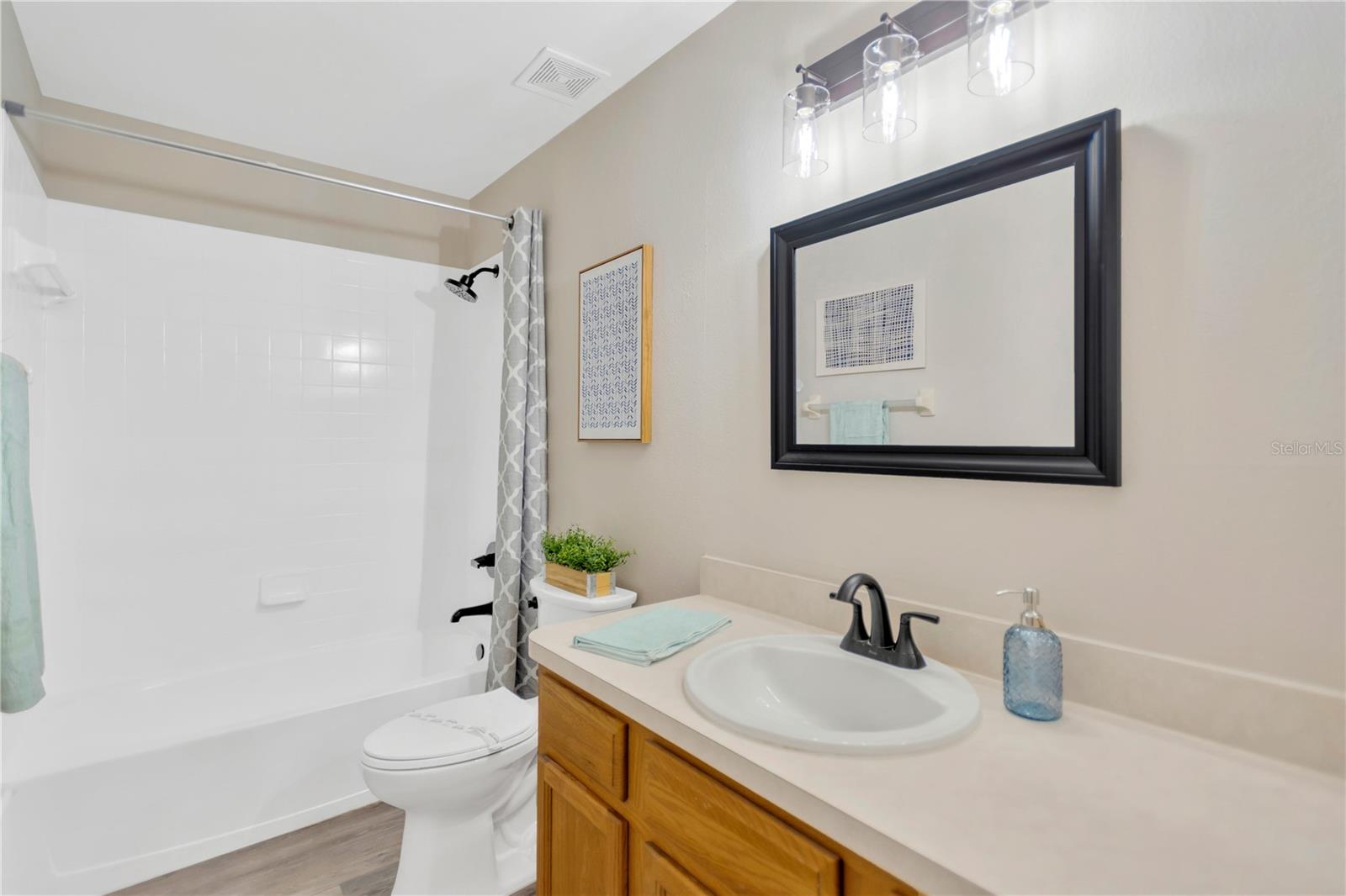 Image 14 of 16 For 327 Kensington Lake Circle