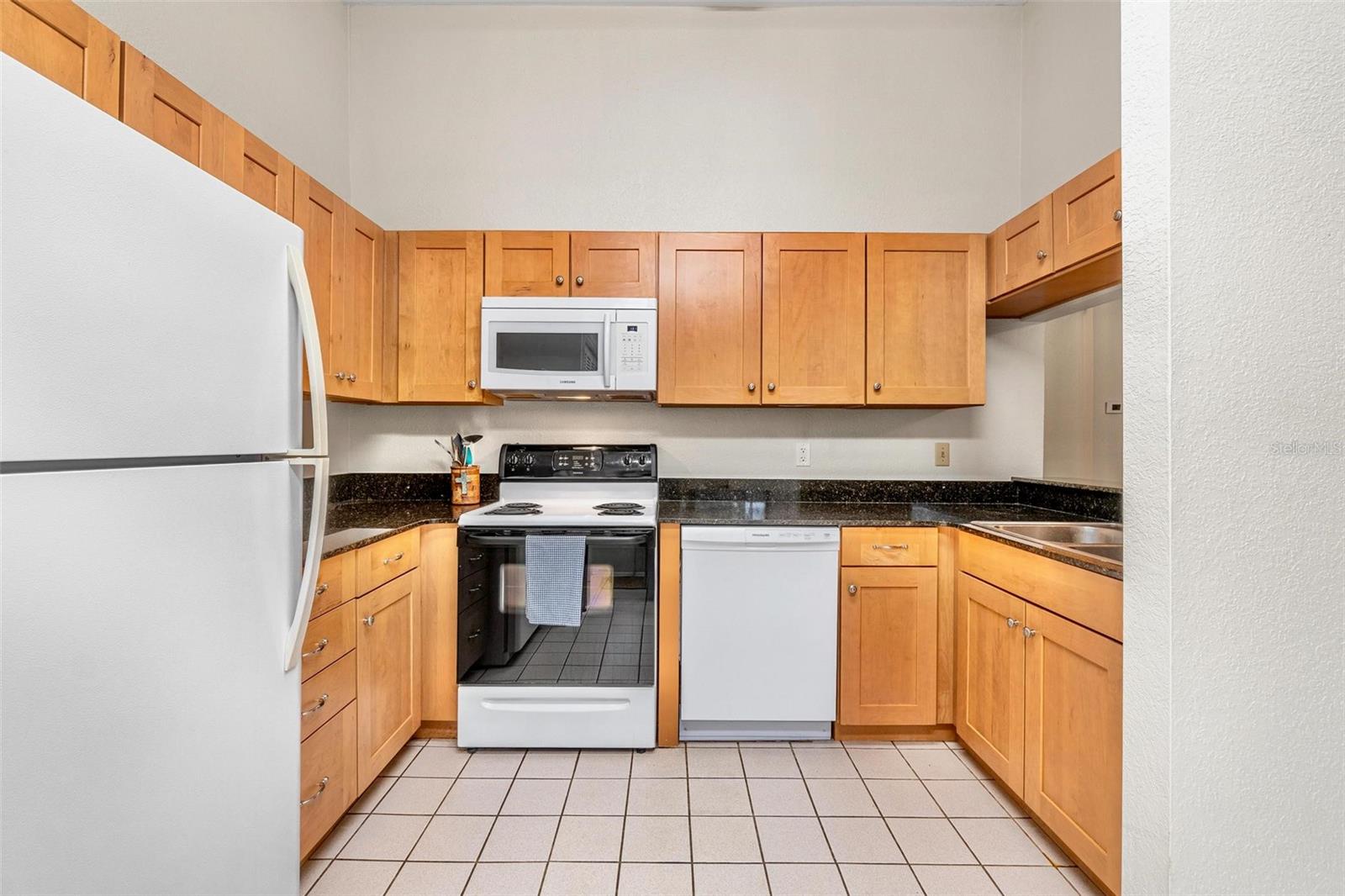 Image 14 of 31 For 4778 Palermo Court Ne 4778