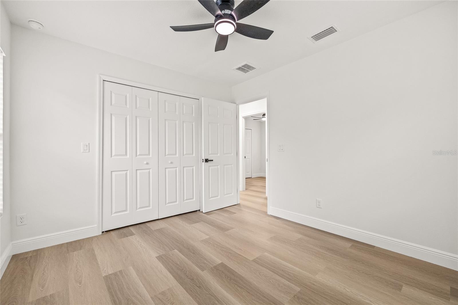 Image 20 of 47 For 10517 Hamner Avenue