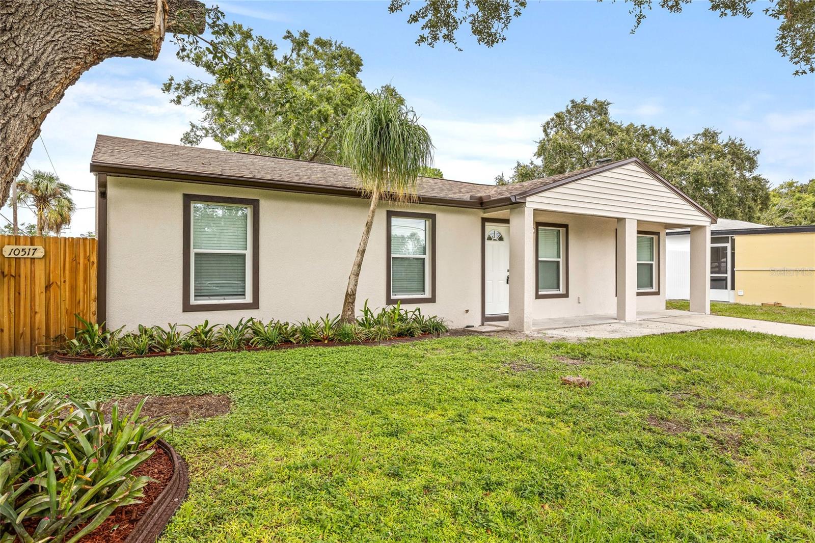 Image 5 of 47 For 10517 Hamner Avenue