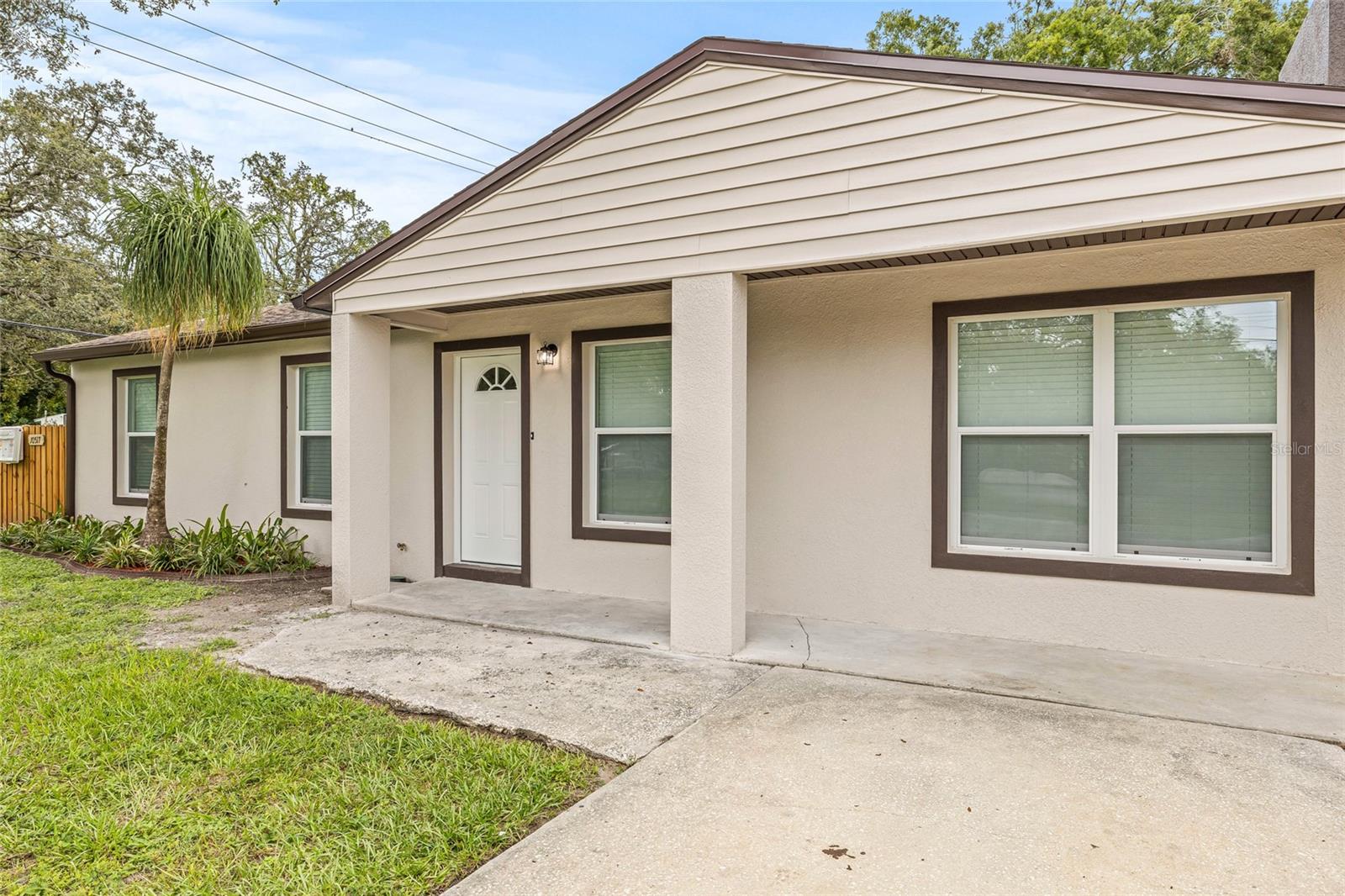 Image 6 of 47 For 10517 Hamner Avenue
