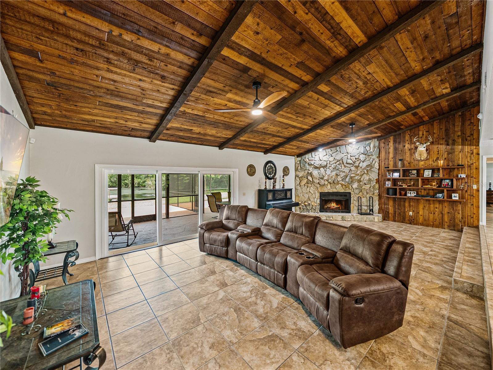 Image 18 of 64 For 35349 Perch Drive