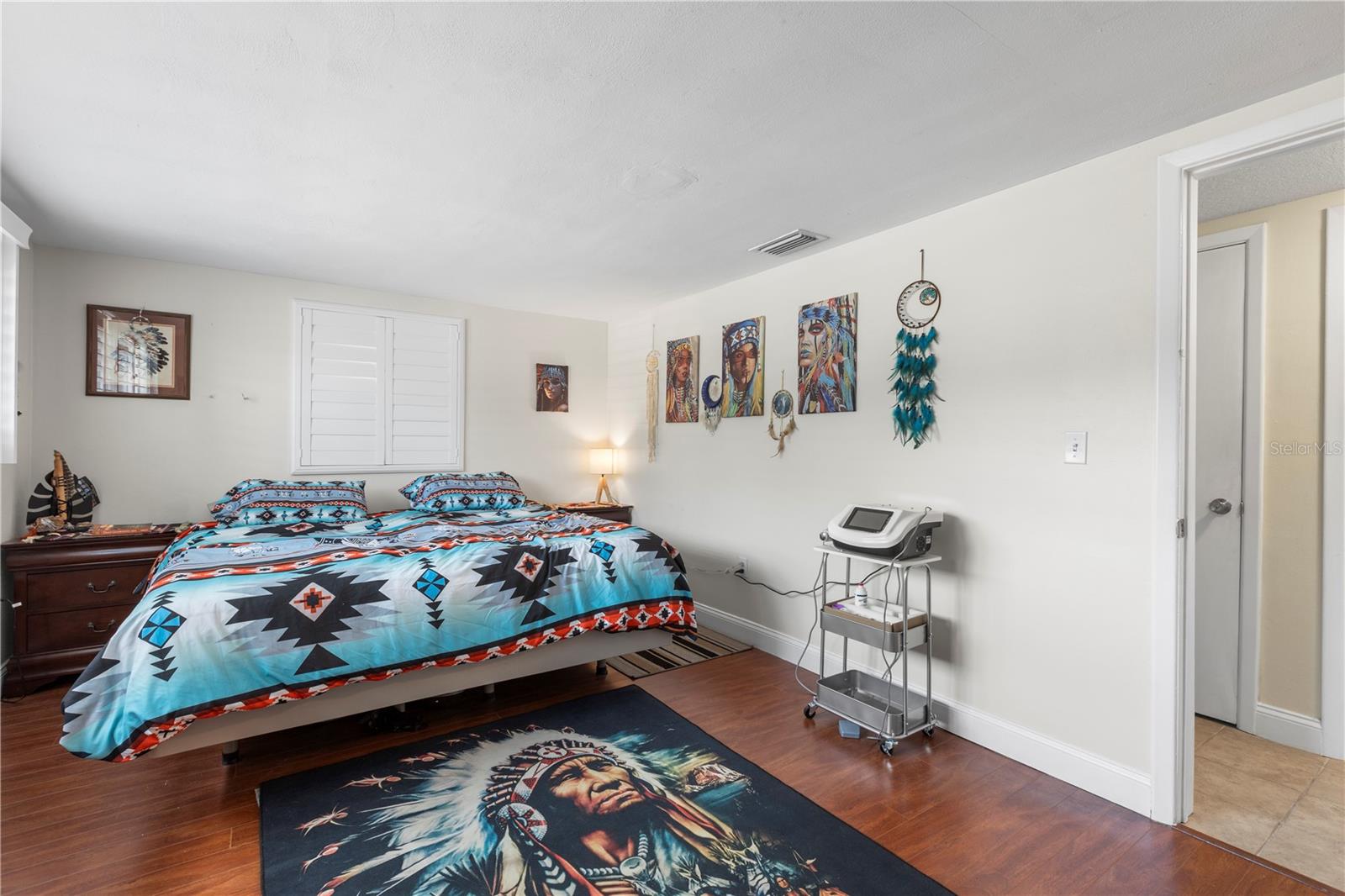 Listing photo id 18 for 5264 Idlewild Street