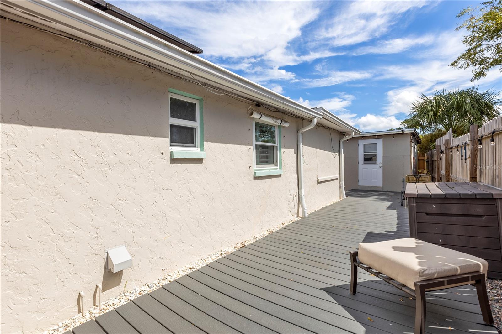 Listing photo id 28 for 5264 Idlewild Street