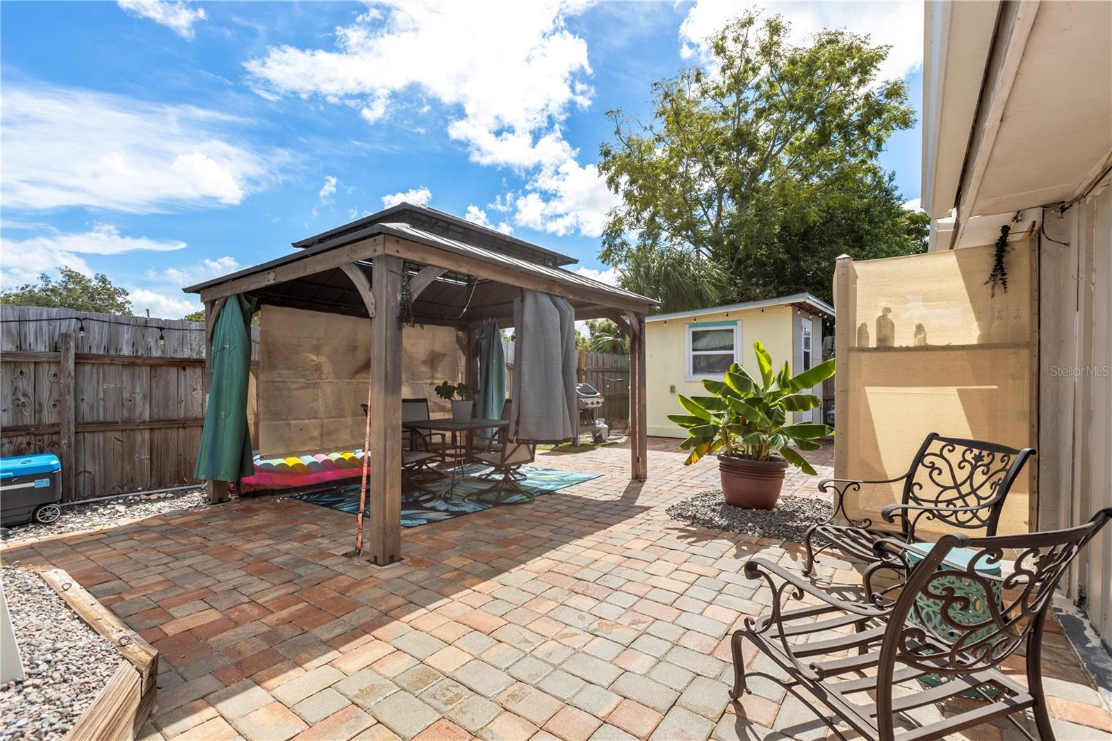 Listing photo id 30 for 5264 Idlewild Street