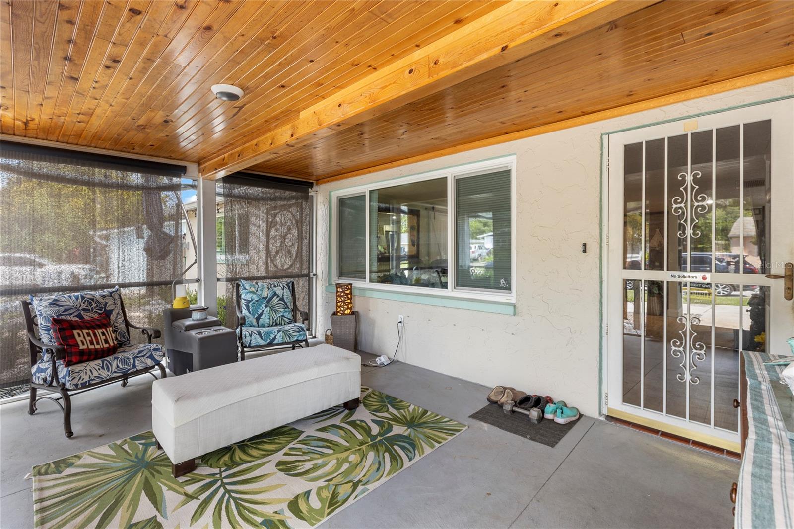 Listing photo id 33 for 5264 Idlewild Street