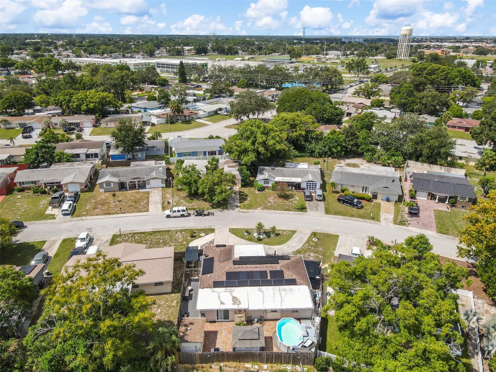 Listing photo id 47 for 5264 Idlewild Street