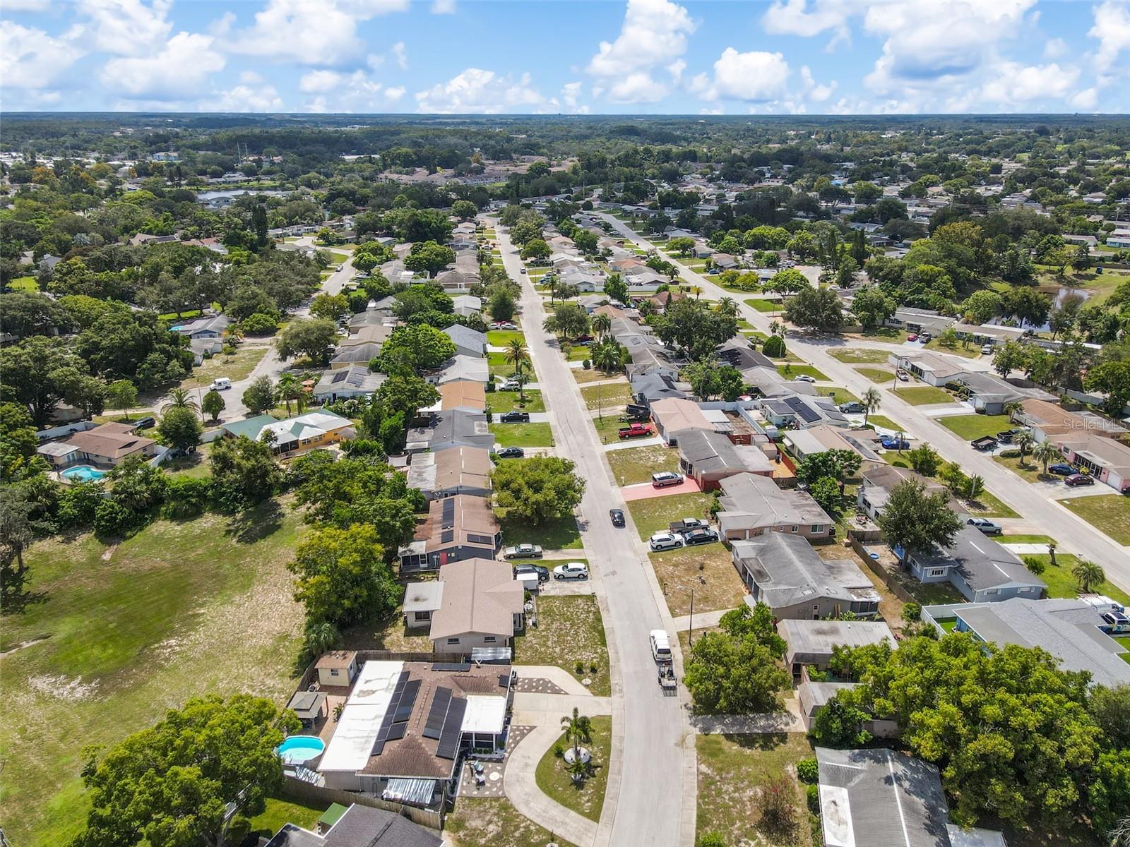 Listing photo id 50 for 5264 Idlewild Street