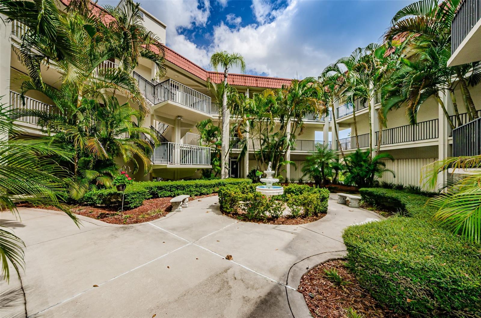 Image 4 of 40 For 2700 Bayshore Boulevard 1302
