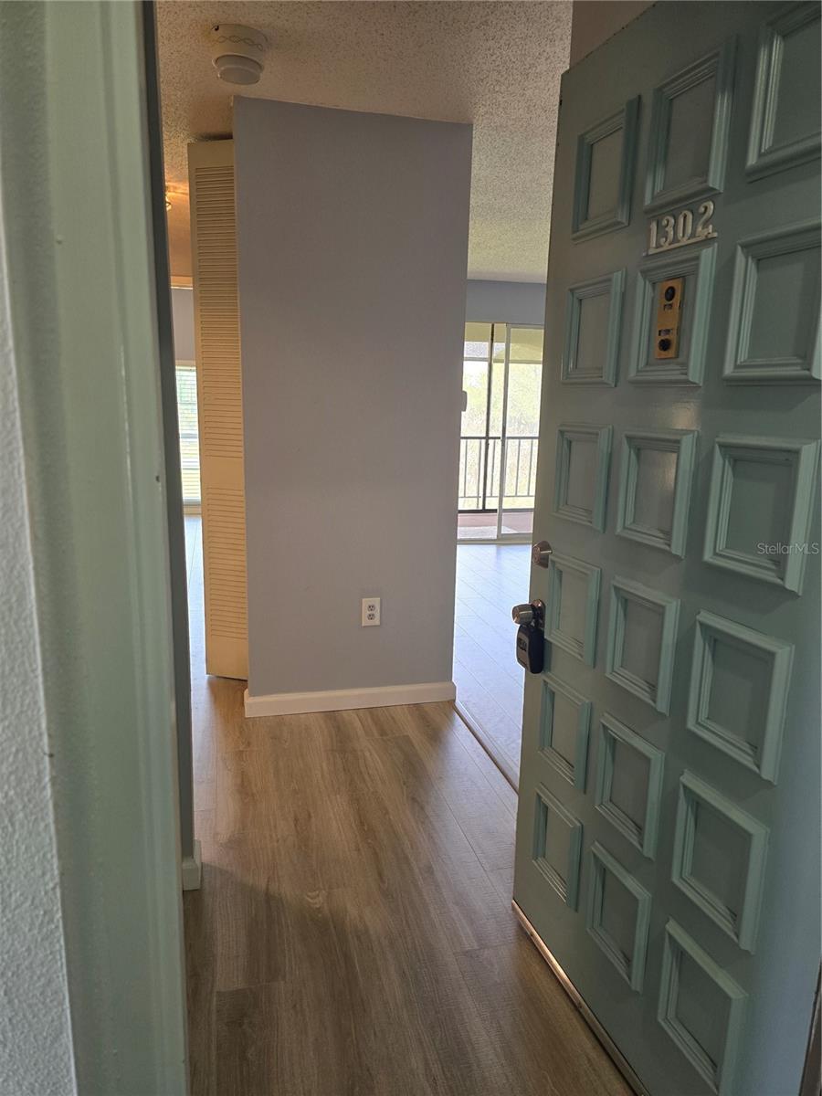 Image 8 of 40 For 2700 Bayshore Boulevard 1302