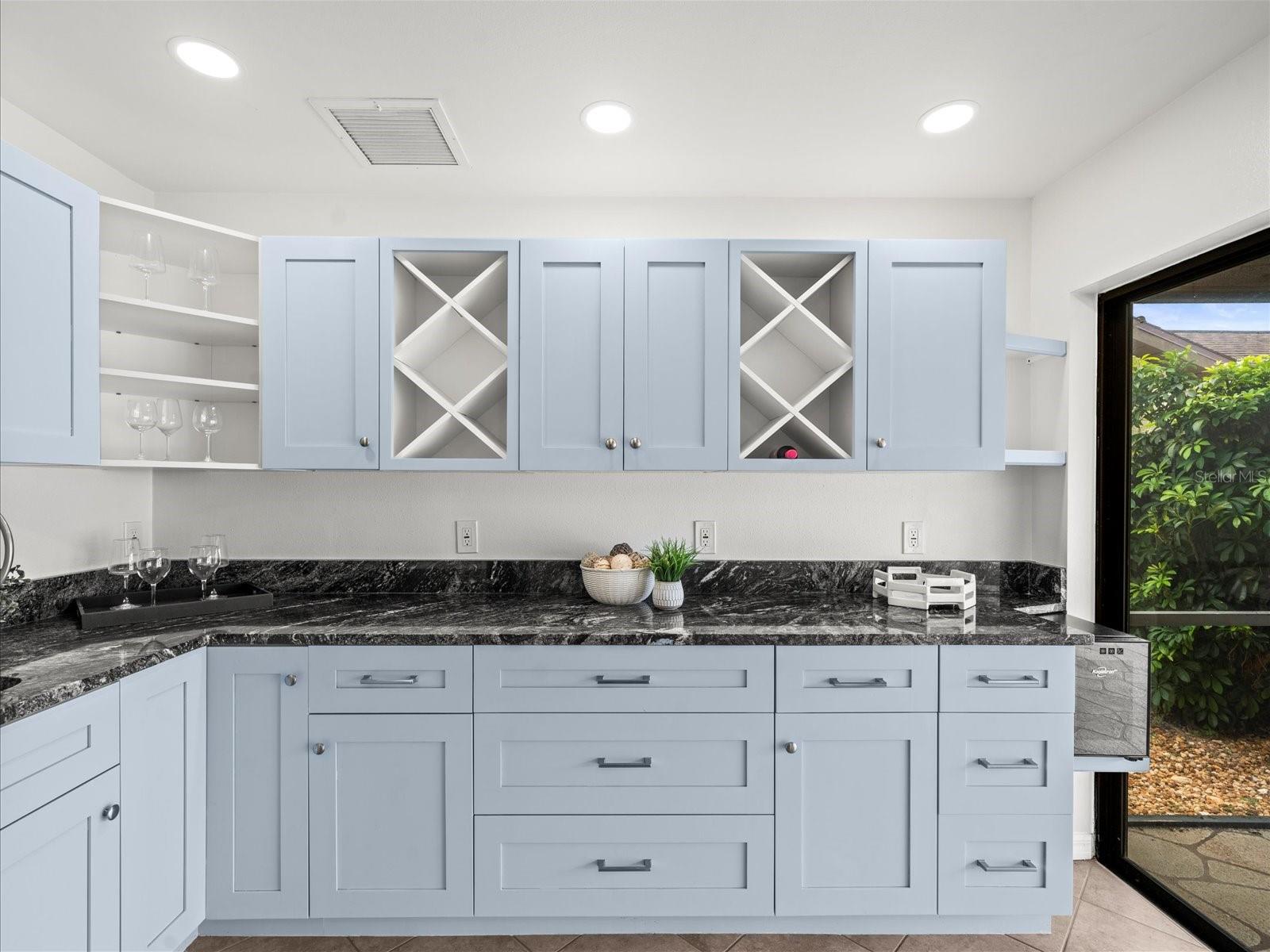 Listing photo id 25 for 13512 Sobrado Drive