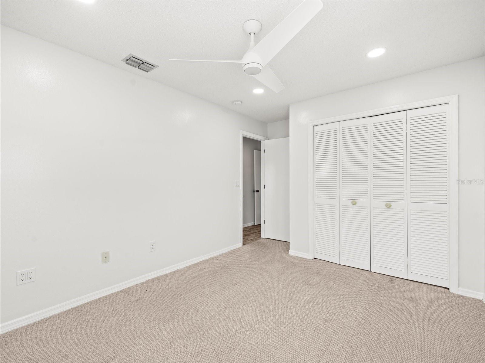 Listing photo id 37 for 13512 Sobrado Drive