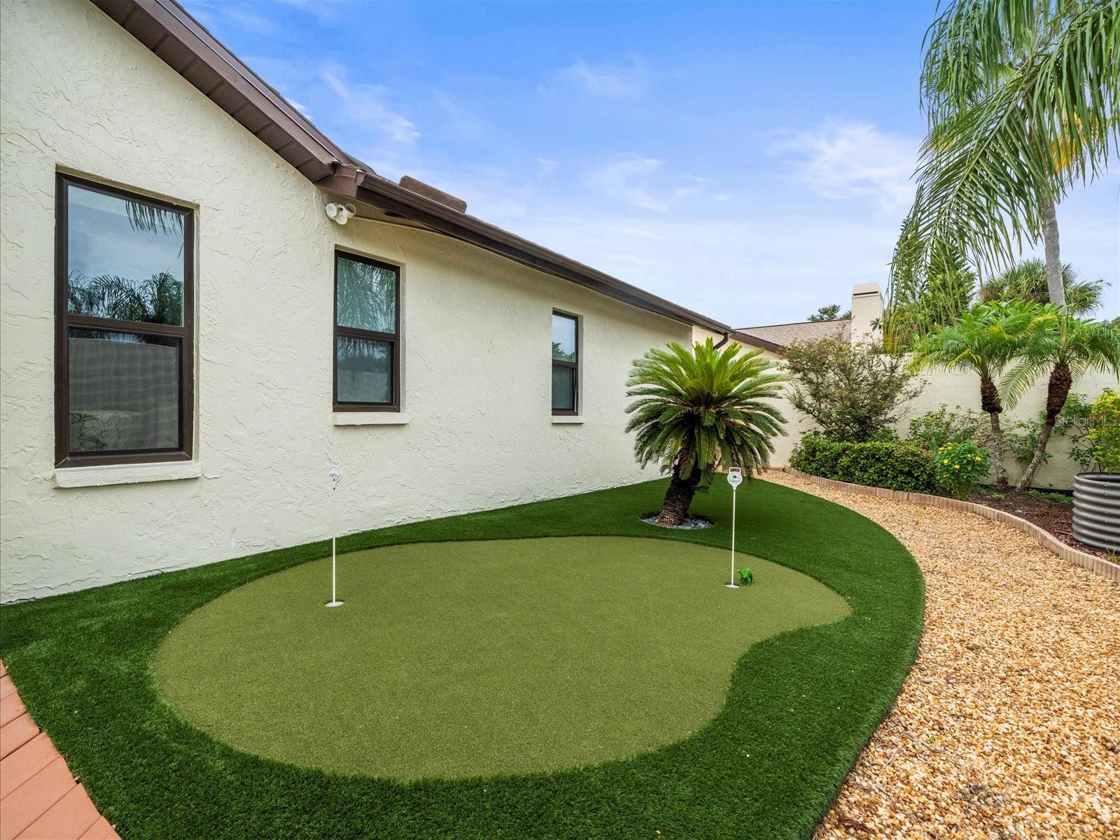 Listing photo id 2 for 13512 Sobrado Drive