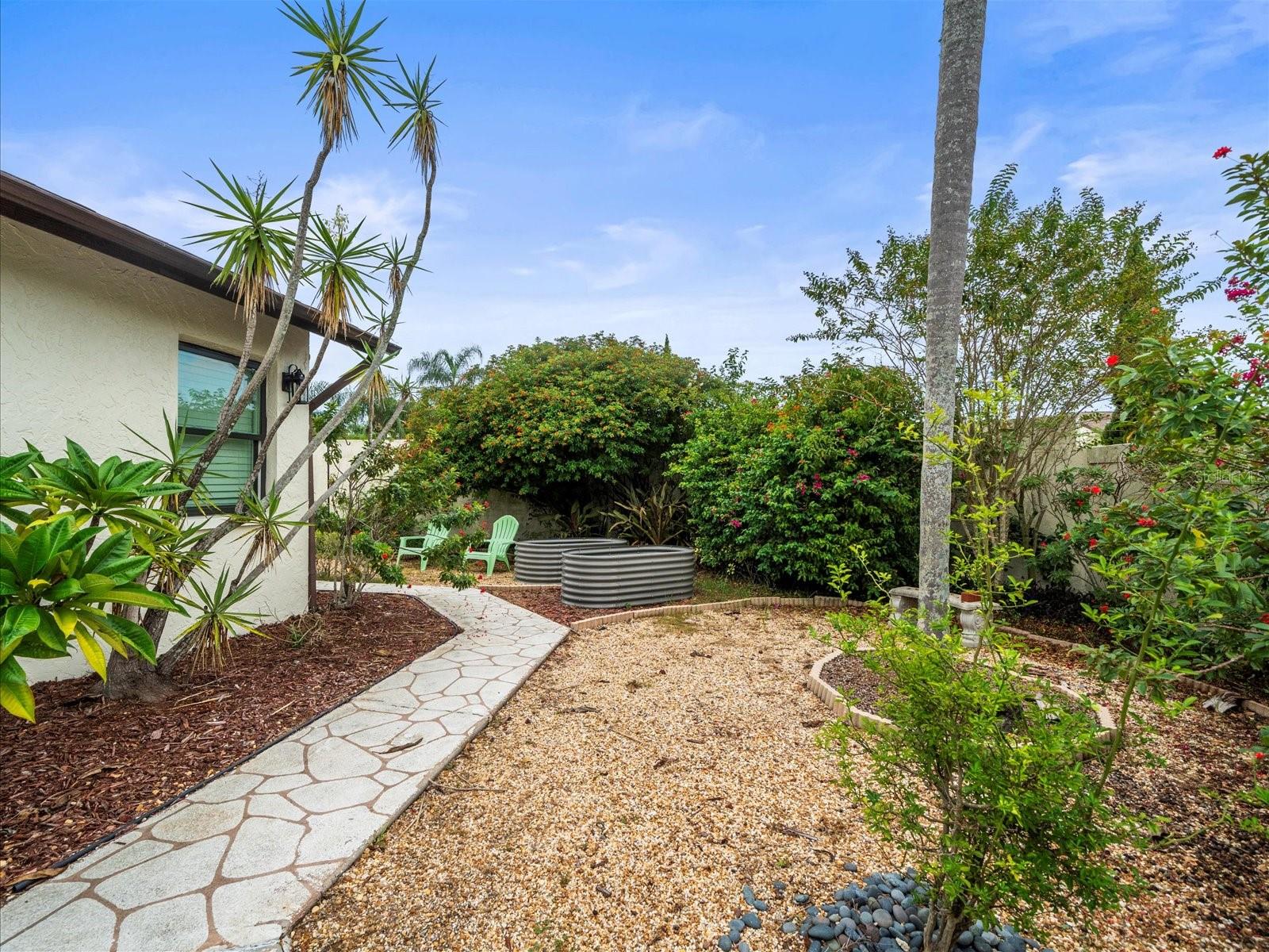 Listing photo id 5 for 13512 Sobrado Drive