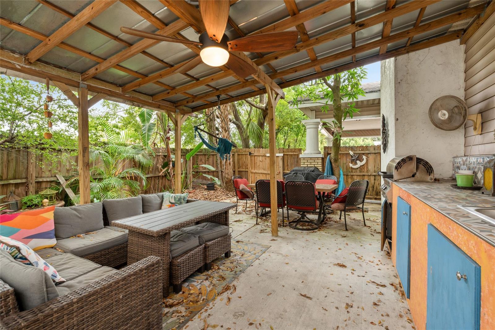 Image 36 of 50 For 905 22nd Avenue