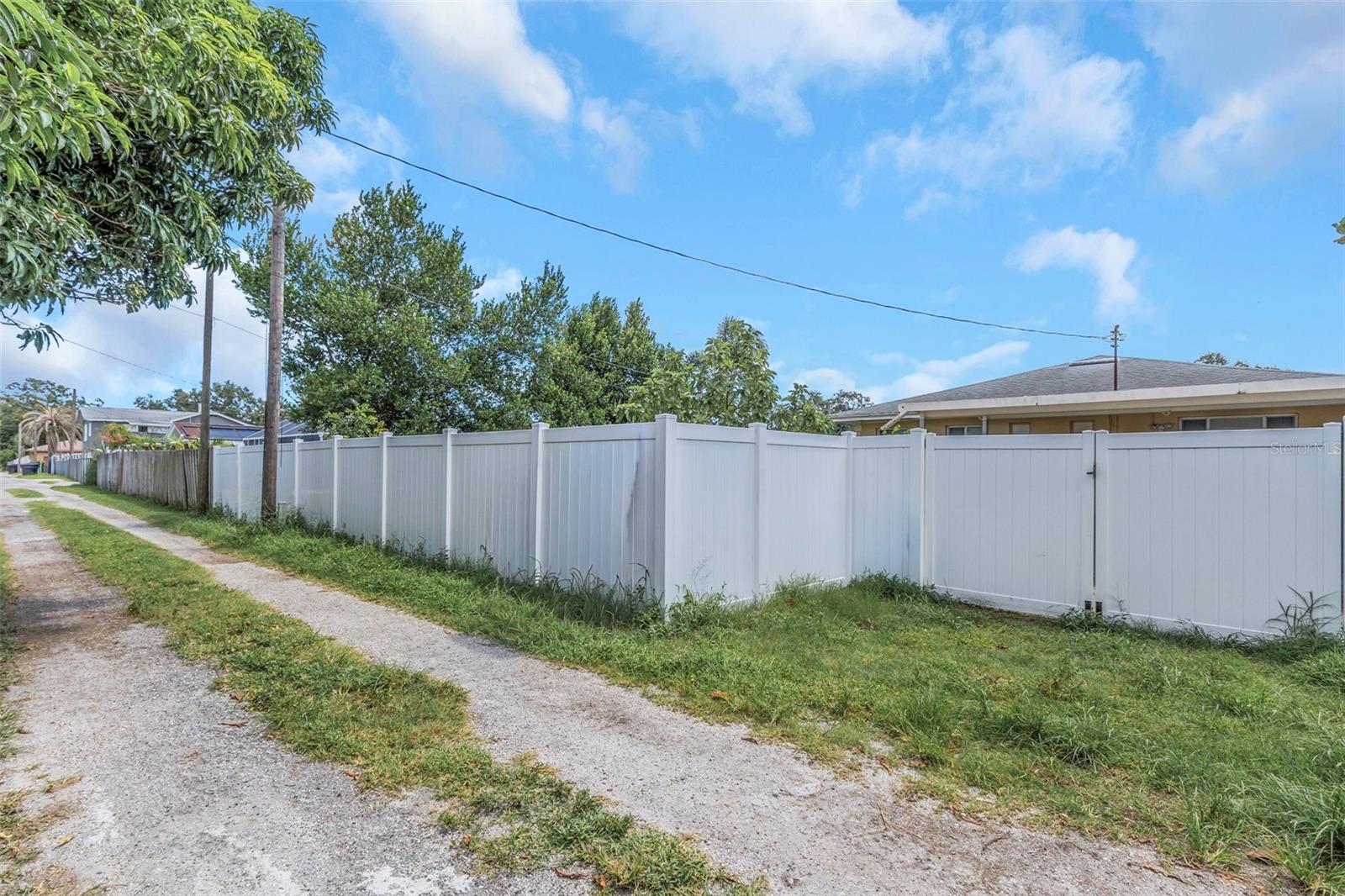 Image 42 of 44 For 4645 7th Avenue N