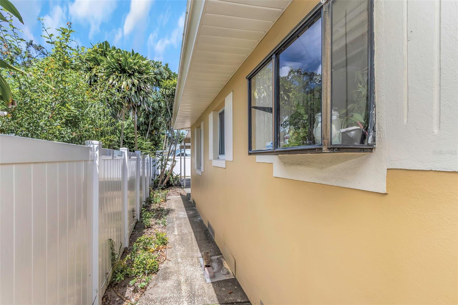 Image 43 of 44 For 4645 7th Avenue N