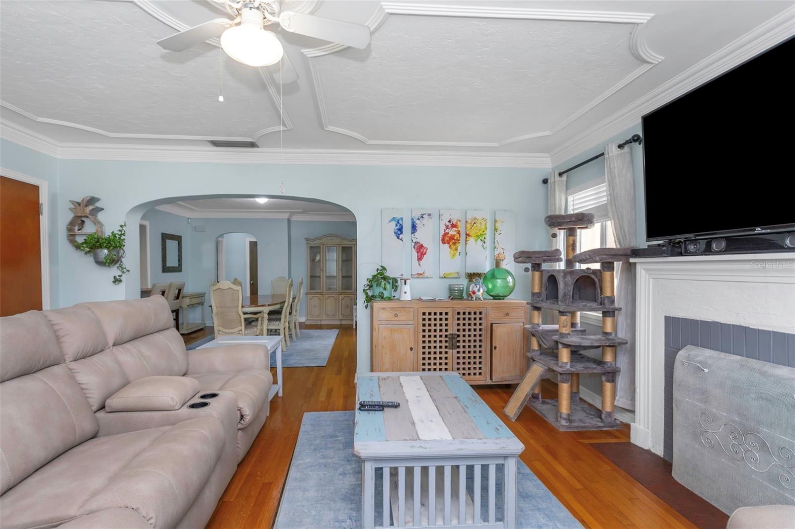 Image 6 of 44 For 4645 7th Avenue N