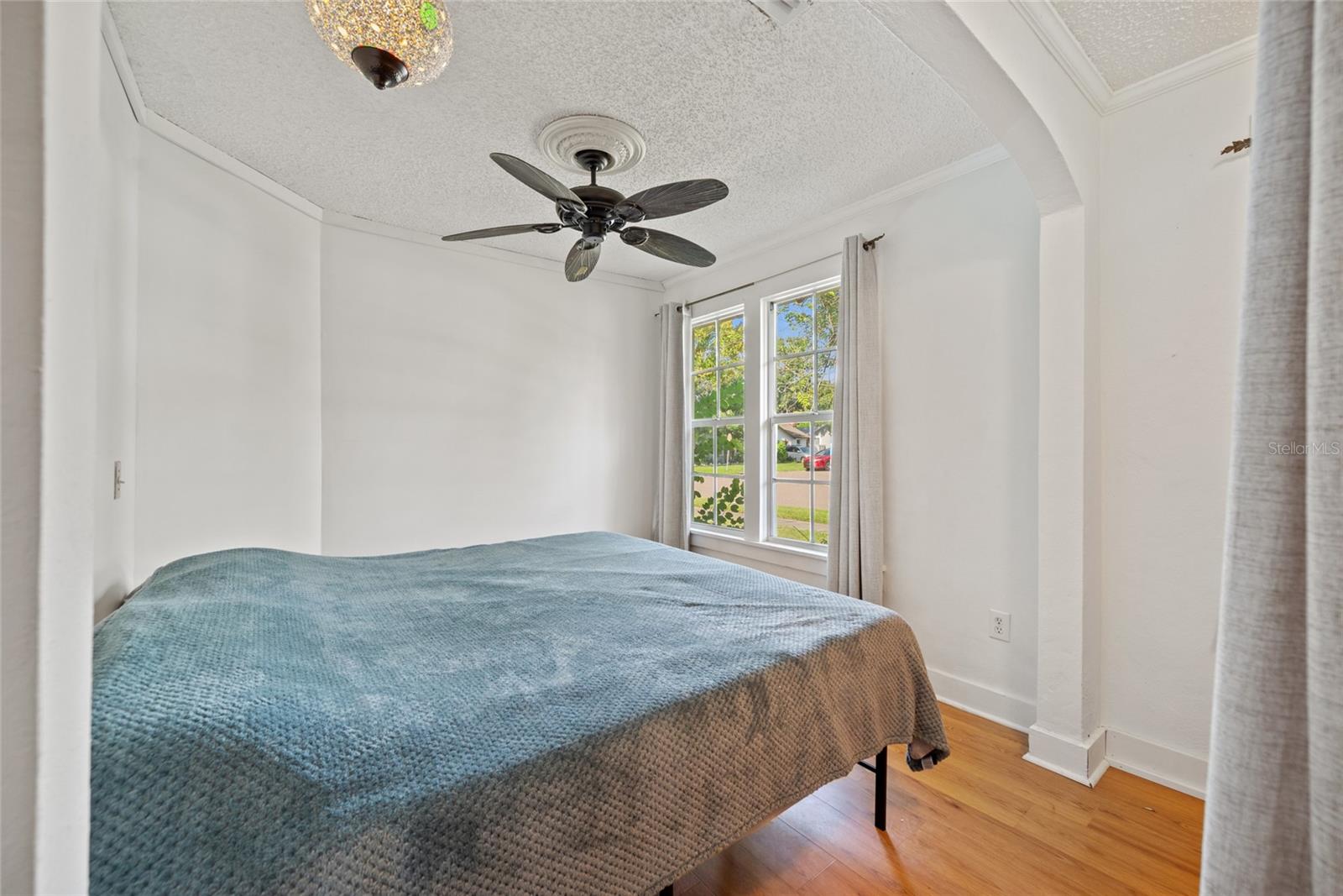 Image 13 of 32 For 5300 7th Avenue N